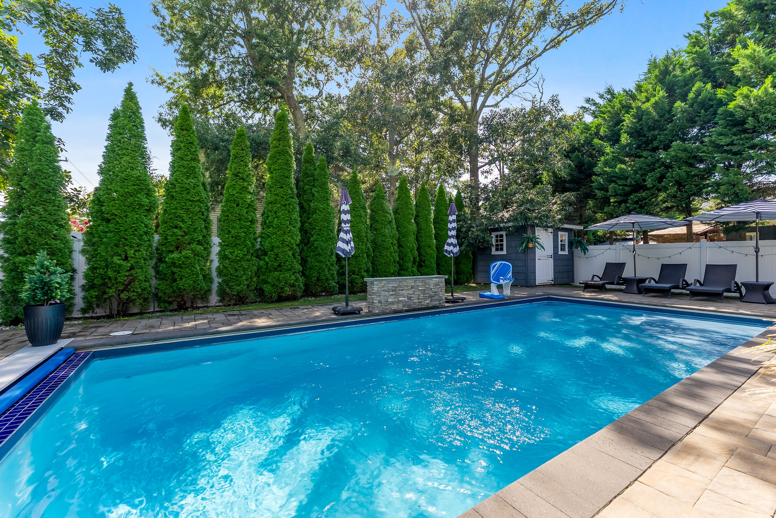 Sunset Bay Stay Cape May — heated pool and private backyard